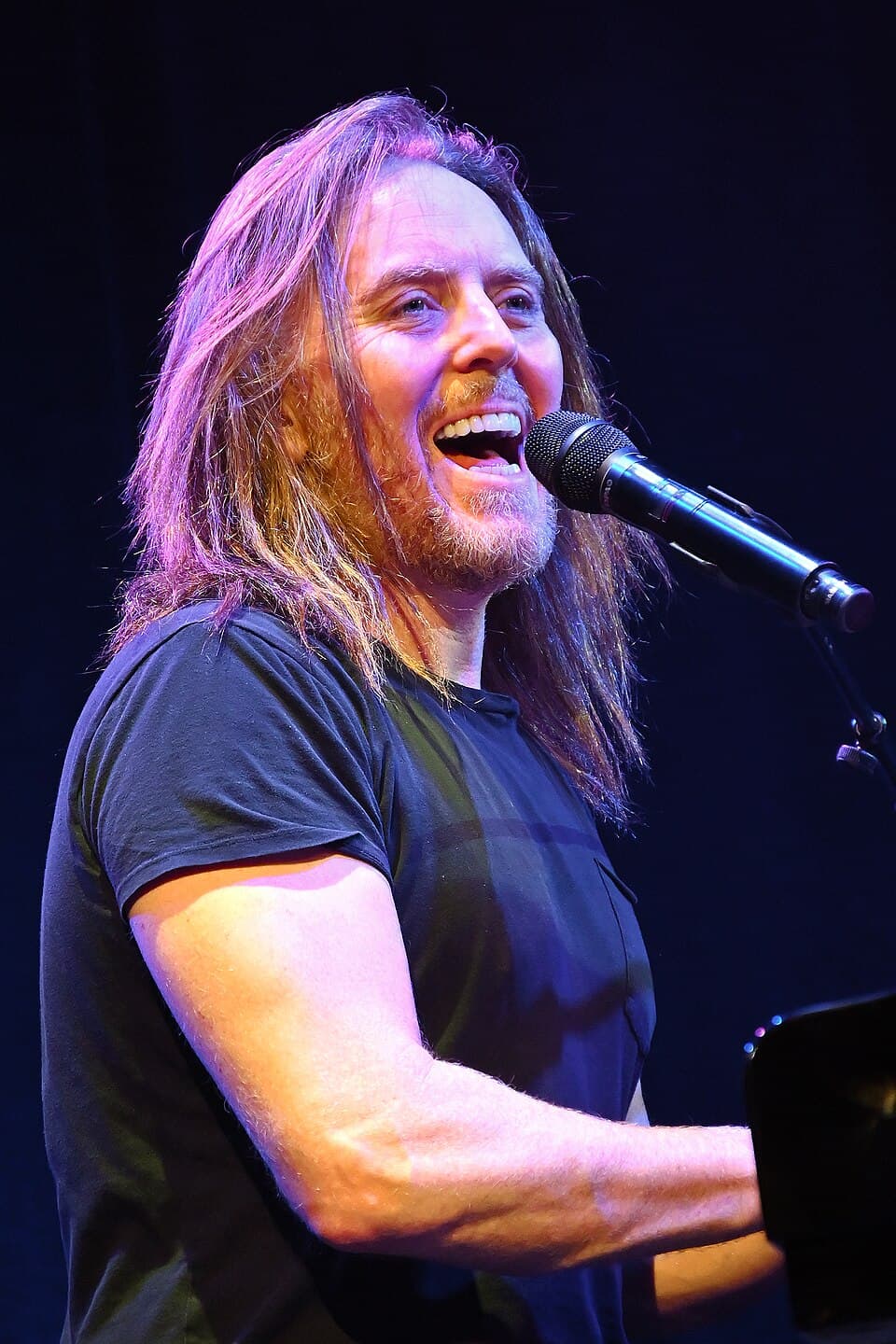Last King of the Cross gives Tim Minchin a mullet and a moral code and both suit him